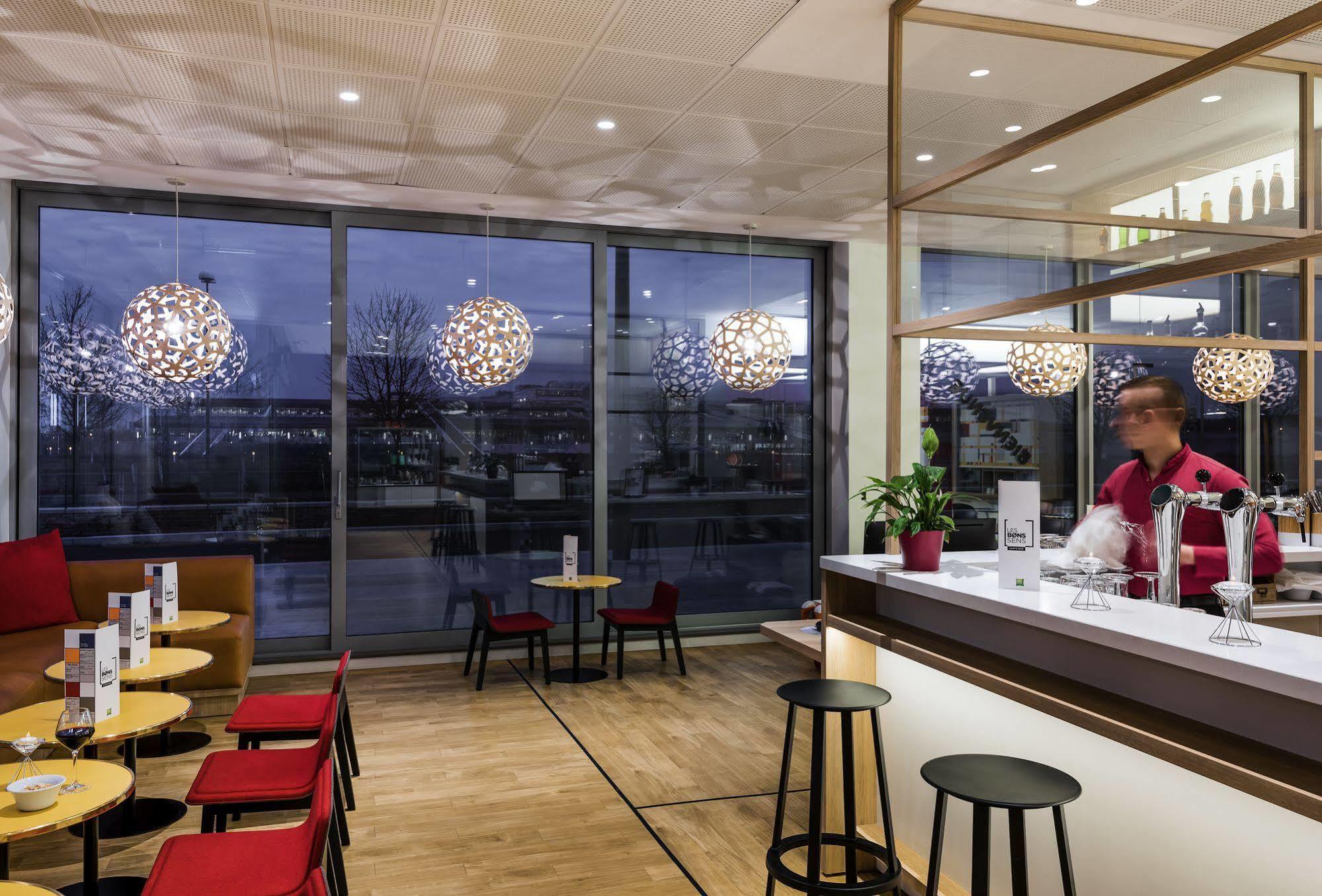 Ibis Styles Guyancourt Versailles Luaran gambar