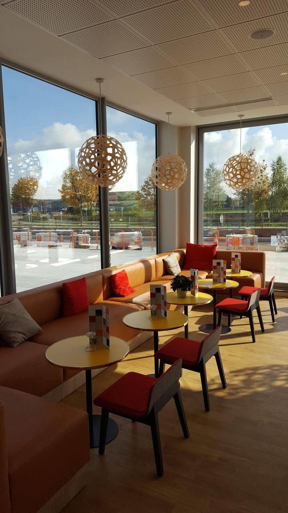 Ibis Styles Guyancourt Versailles Luaran gambar